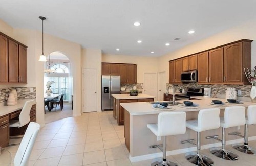 Legacy Park House | Spacious & Quiet 5 BR/3BA w/Pool and Hot Tub Close to the Magic of Disney