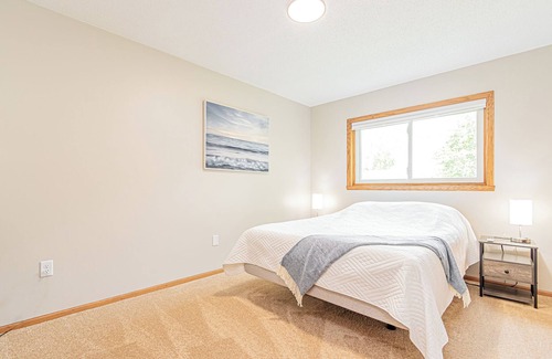 West Fargo House | Spacious, quiet, and private home near many area attractions!