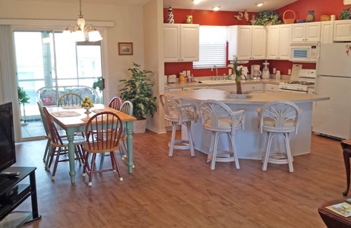 Duval House | Spacious Ranch in the center of The Villages - Golf Cart!