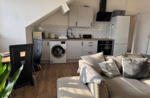 Sunderland Apartment | Spacious refurbished centrally located maisonette