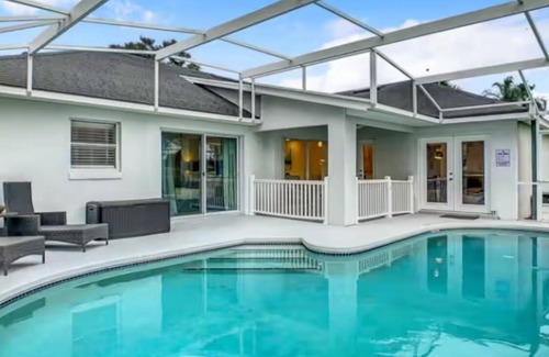 Davenport House | Spacious Relaxing Home Orlando, Disney, Universal