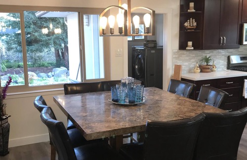 Half Moon Bay House | Spacious remodeled House off Main Street
