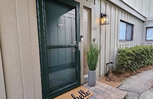 Palmetto Dunes Villa | Spacious Renovated 2 bed 2 bath Villa ideal location in Palmetto Dunes!