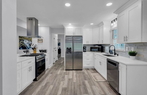 Lilburn House | Spacious renovated two-story home w/AirHockey,FoosballTable,HotTub &SUMMER:Pool