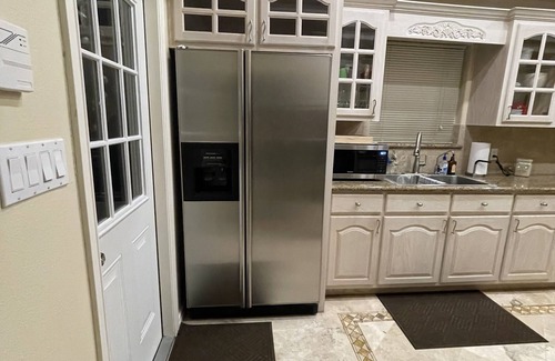 Brownsville House | Spacious Rental for Business Travelers & Family Getaways!