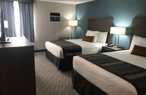 Florida Central Atlantic Coast Hotel | Spacious Resort-Style Stay Near Disney Springs + Easy Drive to Orlando’s Best Th