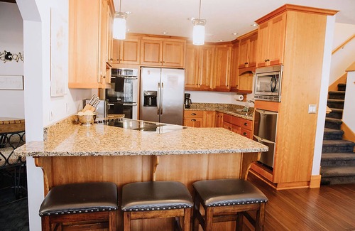 Massanutten House | Spacious Retreat with Hot Tub, Game Rooms & Theater