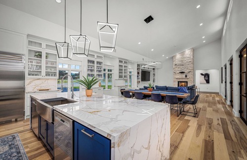 New Braunfels House | Spacious Retreat at Oxbow +Private pool +Views +EV Charger +River Access