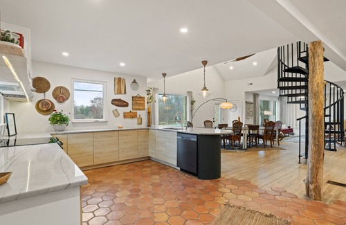 Travelers Rest Bed & Breakfast | Spacious Retreat: Near GVL & AVL, Luxe Touches