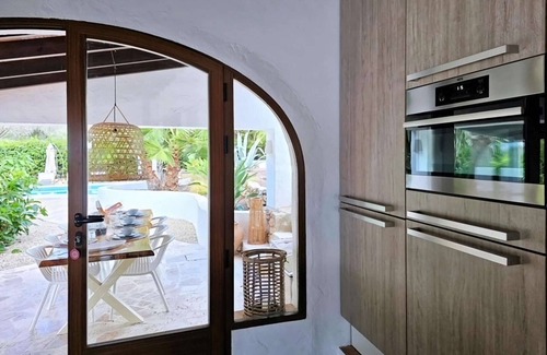 Benissa Villa | Spacious Retreat with Games