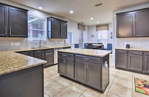 Clodine House | Spacious Richmond Home: Close to Parks & Shopping
