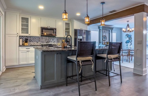 Dunnellon House | Spacious Riverhouse with views, pool, jacuzzi, and near Rainbow River
