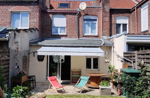 Lille Sud House | spacious room in tastefully decorated house