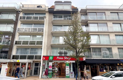 Nieuwpoort-Bad Apartment | Spacious Seafront Family Stay