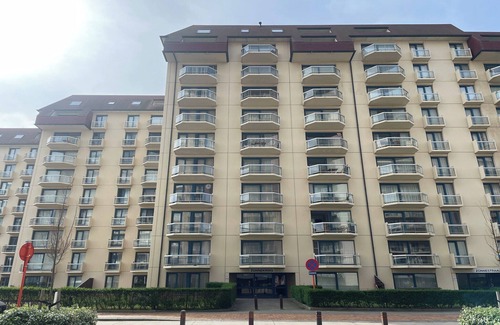 Nieuwpoort-aan-Zee Apartment | Spacious Seaside Apartment