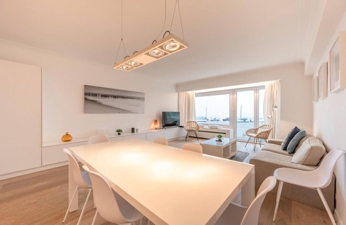 Knokke Apartment | Spacious Seaside Apartment