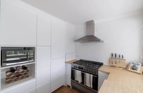 Woodridge House | Spacious & Secluded Bush Retreat