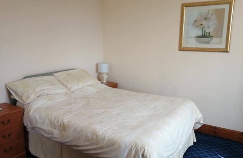 Pont-ar-gothi Apartment | Spacious Secluded Stay in the Countryside