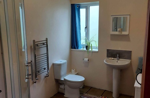 Westbrook Court Cabin | Spacious self catering accommodation near HayOnWye