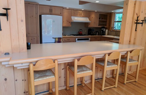 Enumclaw House | Spacious & Serene Chalet Near Mt. Rainer National Park - Hikers Dream