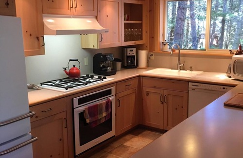Enumclaw House | Spacious & Serene Chalet Near Mt. Rainer National Park - Hikers Dream