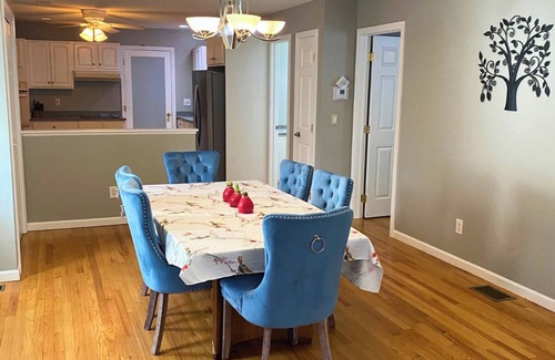 Bristol Apartment | Spacious Serene Sanctuary - 2 Bed 2 Bath Apartment in Bristol