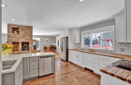 Stowe Hollow House | Spacious Ski Getaway Mtn Views Sleeps 12