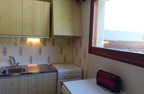 Areches Apartment | Spacious Ski-In/Ski-Out Apartment for 8 with Parking and Ski Storage