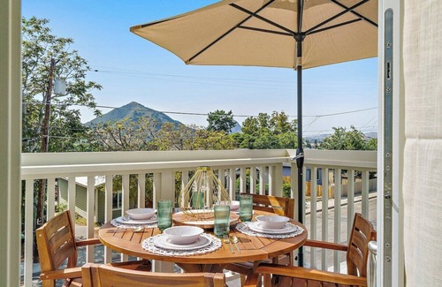 San Luis Obispo House | Spacious SLO Retreat | Walk to DT/Parks