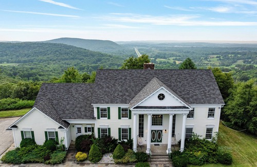 Monroe House | Spacious Smart Home Retreat on 14 Acres of Nature