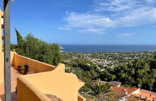 Benimeit Villa | Spacious South Facing 4 Bedroom Villa, Jacuzzi (optional booking), Sea Views