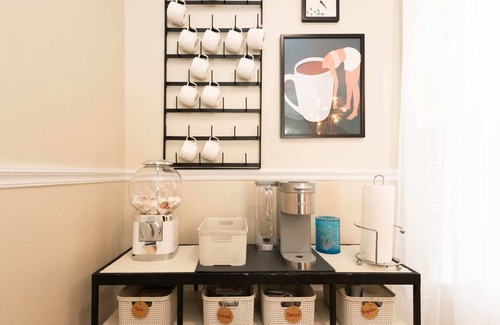 Beverly Condo | *Spacious Spooky 3BR Home|Salem+Beverly|Parking