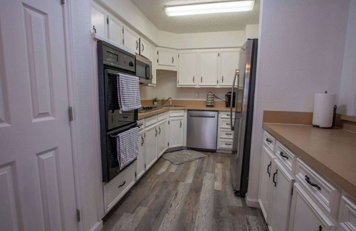 Fort Worth House | Spacious Stay for 16 - Central Fort Worth