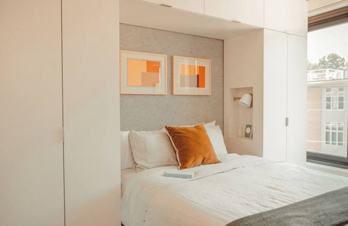 Old Fourth Ward Hotel | Spacious Stay Near Ponce City Market & Green Spaces—Walk to Trails & Shops