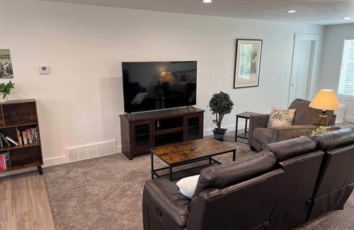 North Logan Apartment | Spacious studio apartment near Utah State University, Logan-Utah
