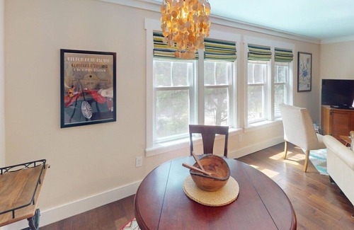 Olde Town Apartment | Spacious studio w/private W/D, steps to downtown Bluffton + near Hilton Head