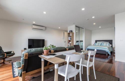 Brunswick Apartment | Spacious Studio with Balcony in Eclectic Brunswick