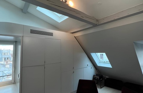 Arts-et-Metiers Apartment | Spacious Stunning 6th Floor Apartment in Renovated "Haussmannian" Building