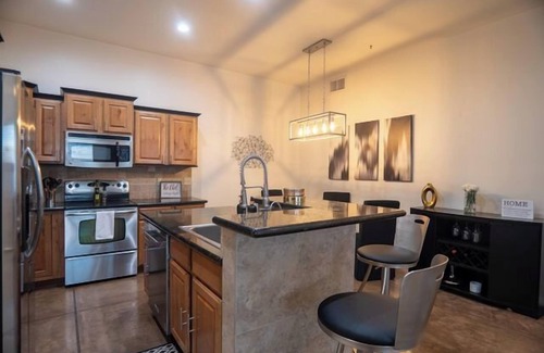 Sabino Shadows House | Spacious stunning Home in small private community with abundance of upgrades!