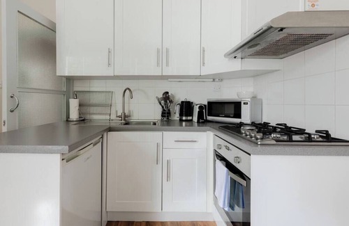 Camden Town with Primrose Hill Apartment | Spacious & stylish 1-bed flat in Primrose Hill