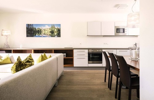 Radstadt Apartment | Spacious suite for the whole family