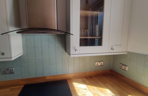 Camberwell Apartment | Spacious&sunny 1-bedroom flat: excellent transport links to airports¢ral LDN