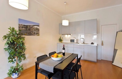 Uniao de Freguesias do Centro Apartment | Spacious Sunny Flat | Ace Location