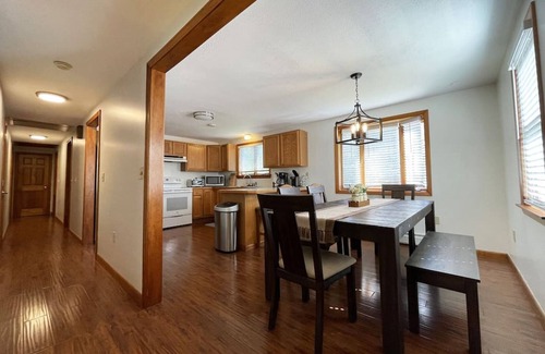 Windsor House | Spacious, Sunny Lake House. Close to ski trails.