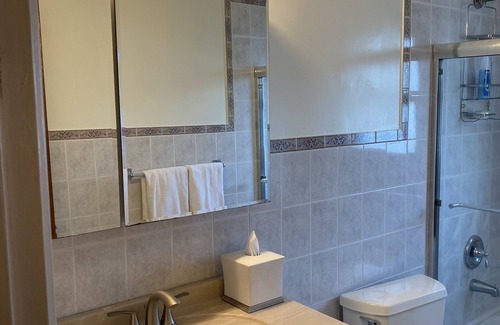 East Flushing Apartment | Spacious sunny two bedroom apartment in Flushing. Perfect for roommates, family.