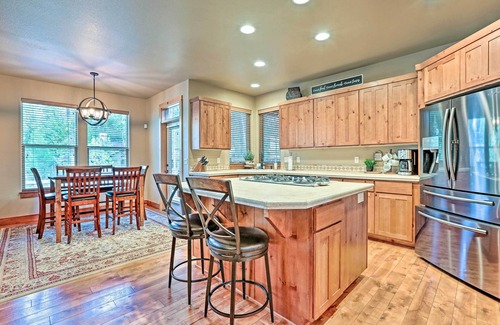 Deer Park House | Spacious Sunriver Home w/Hot Tub & Gas Grill