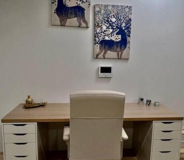 Zetland Apartment | Spacious terraced style apartment in Zetland