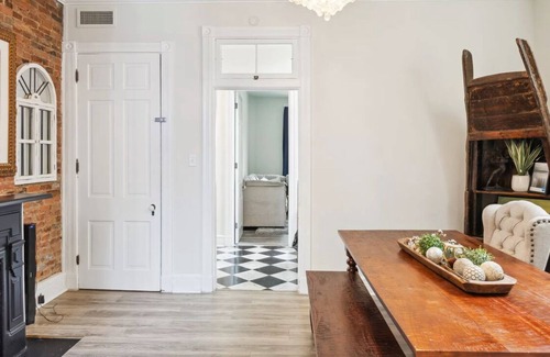 Covington House | Spacious three floor home, walking distance from the Bengals stadium.