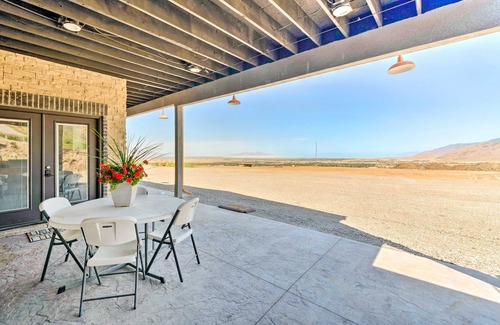 Tooele Apartment | Spacious Tooele condo w/glmountain views!