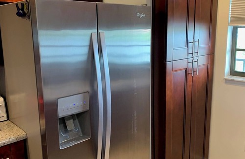 Indian Shores Condo | Spacious Top-Floor Condo w/beach access & Intracoastal Views